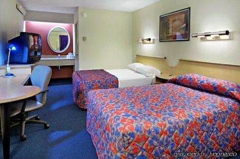 Red Roof Inn Enfield Zimmer foto